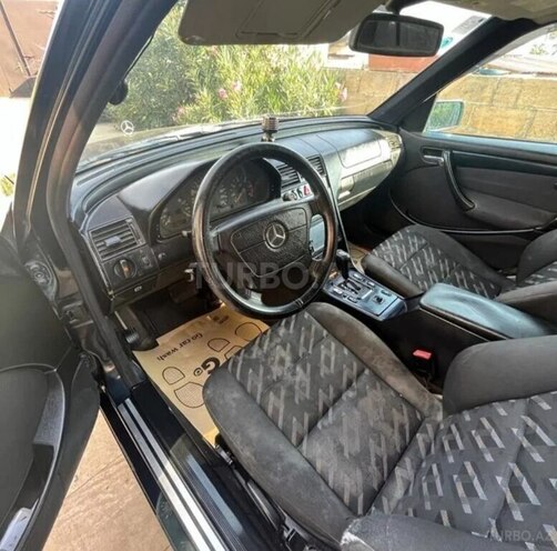Mercedes C 220 2000, 345,000 km - 2.2 l - Sabirabad