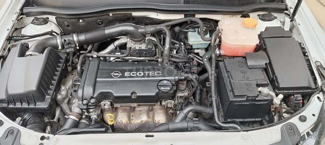 Opel Astra 2009, 211,000 km - 1.4 l - Bakı