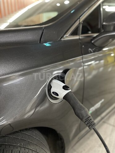 Ford Fusion 2018, 81,000 km - 2.0 l - Gəncə
