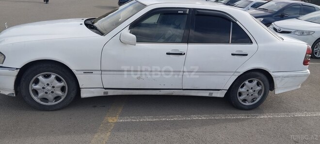 Mercedes C 180 1994, 451,433 km - 1.8 l - Gəncə
