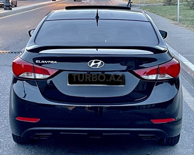 Hyundai Elantra 2015, 118,247 km - 1.8 l - Bakı