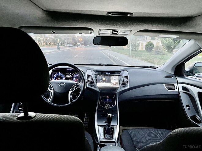 Hyundai Elantra 2015, 118,247 km - 1.8 l - Bakı