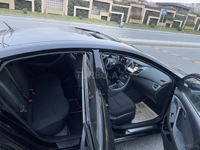 Hyundai Elantra 2015, 118,247 km - 1.8 l - Bakı
