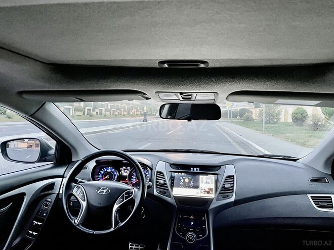 Hyundai Elantra 2015, 118,247 km - 1.8 l - Bakı