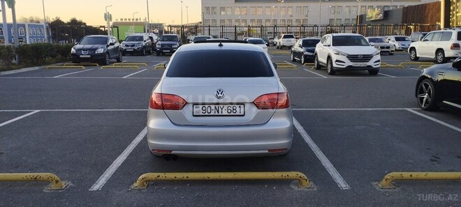 Volkswagen Jetta 2010, 270,000 km - 2.5 l - Bakı