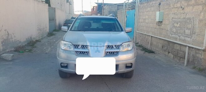 Mitsubishi Airtrek 2004, 350,000 km - 2.4 л - Bakı