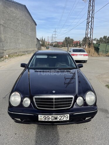 Mercedes E 220 2000, 242,200 km - 2.2 л - Bakı