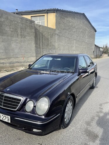 Mercedes E 220 2000, 242,200 km - 2.2 л - Bakı