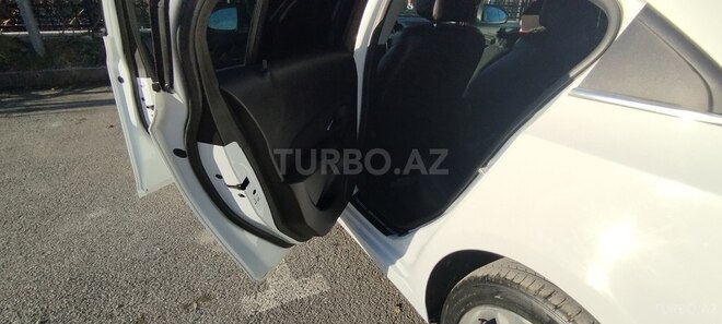 Chevrolet Cruze 2015, 223,000 km - 1.4 л - İsmayıllı