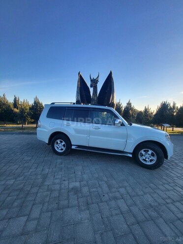 Mitsubishi Pajero 2013, 350,000 km - 3.5 l - Bakı