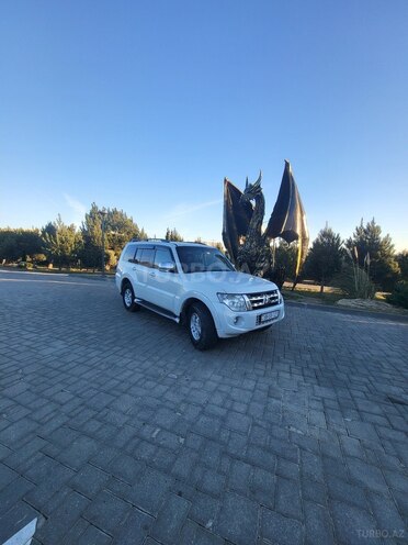 Mitsubishi Pajero 2013, 350,000 km - 3.5 l - Bakı