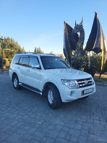 Mitsubishi Pajero 2013, 350,000 km - 3.5 l - Bakı