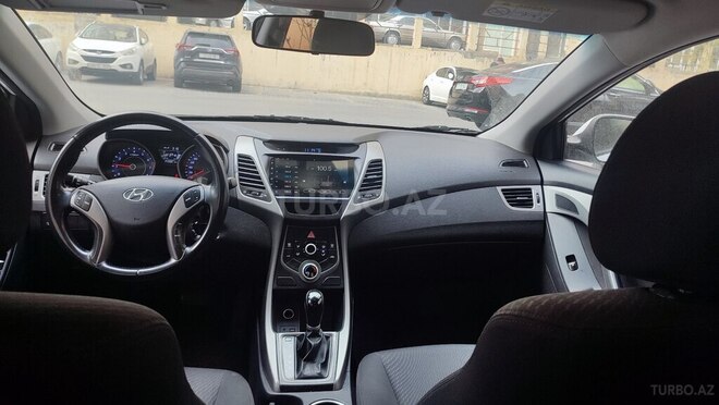 Hyundai Elantra 2015, 143,000 km - 1.6 l - Bakı