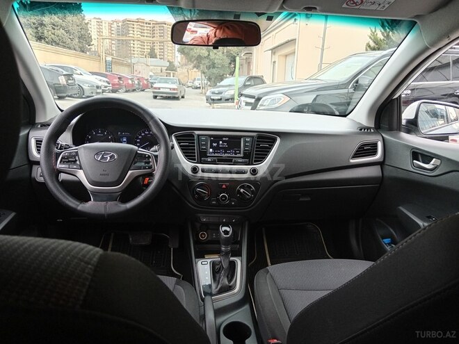 Hyundai Accent 2018, 127,000 km - 1.4 л - Bakı