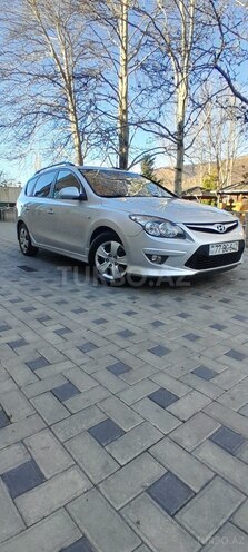 Hyundai i30 2010, 314,000 km - 1.6 л - Şəki
