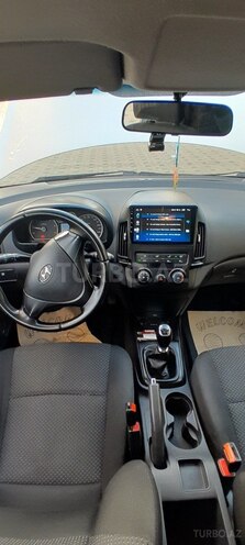 Hyundai i30 2010, 314,000 km - 1.6 л - Şəki