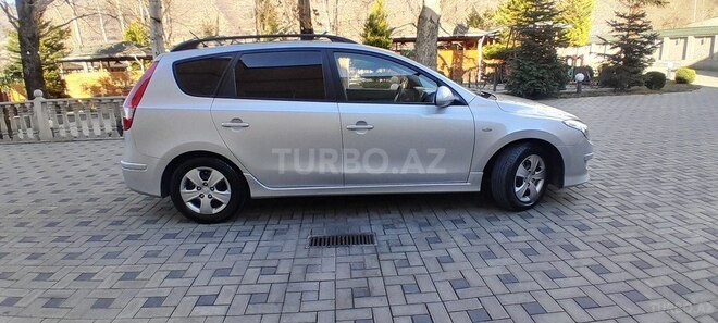 Hyundai i30 2010, 314,000 km - 1.6 л - Şəki