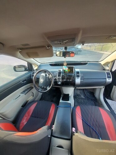 Toyota Prius 2006, 273,588 km - 1.5 l - Qax