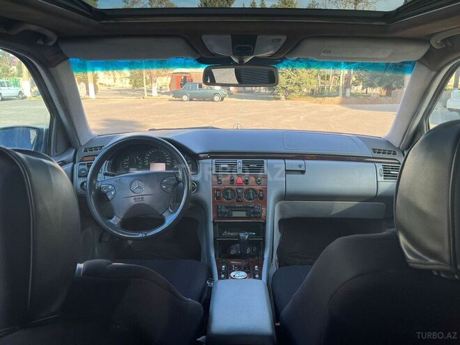Mercedes E 220 2000, 859,658 km - 2.2 л - İmişli