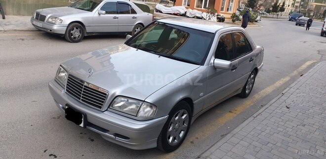Mercedes C 200 1999, 256,000 km - 2.0 l - Bakı