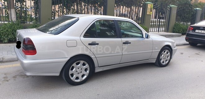 Mercedes C 200 1999, 256,000 km - 2.0 l - Bakı