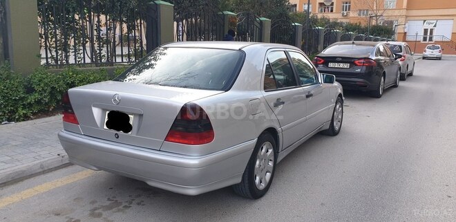 Mercedes C 200 1999, 256,000 km - 2.0 l - Bakı
