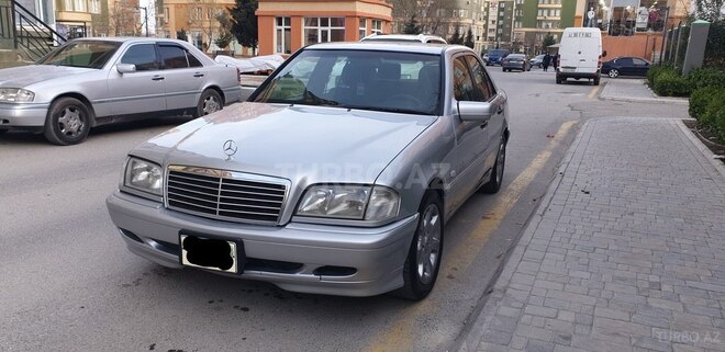 Mercedes C 200 1999, 256,000 km - 2.0 l - Bakı