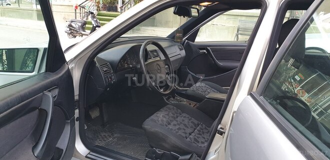 Mercedes C 200 1999, 256,000 km - 2.0 l - Bakı