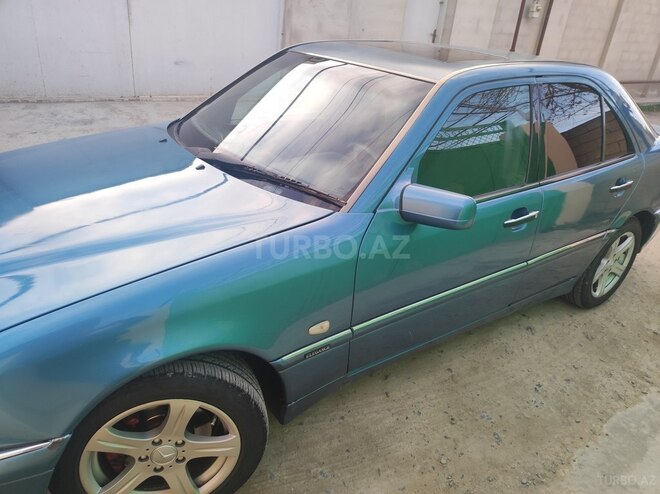 Mercedes C 240 1998, 331,000 km - 2.4 л - Sabirabad