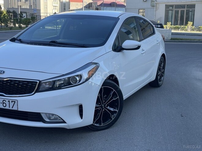 Kia Cerato 2017, 105,335 km - 2.0 l - Bakı