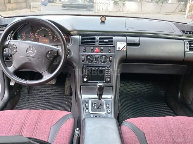 Mercedes E 270 2001, 375,000 km - 2.7 l - Bakı