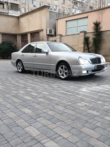 Mercedes E 270 2001, 375,000 km - 2.7 l - Bakı