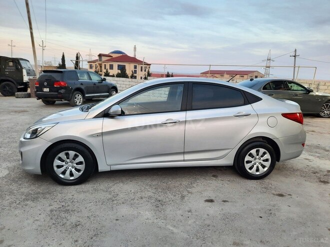 Hyundai Accent 2015, 176,000 km - 1.6 л - Bakı