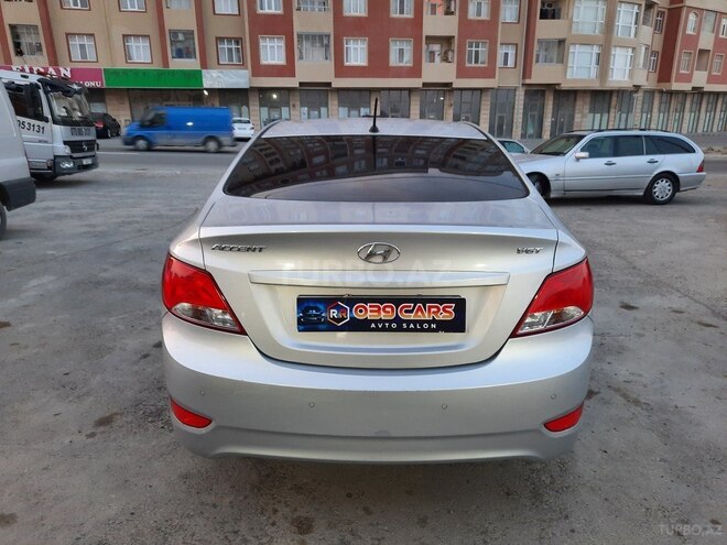 Hyundai Accent 2015, 176,000 km - 1.6 л - Bakı