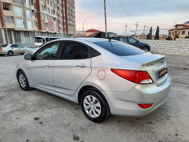 Hyundai Accent 2015, 176,000 km - 1.6 л - Bakı