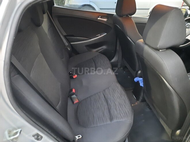 Hyundai Accent 2015, 176,000 km - 1.6 л - Bakı
