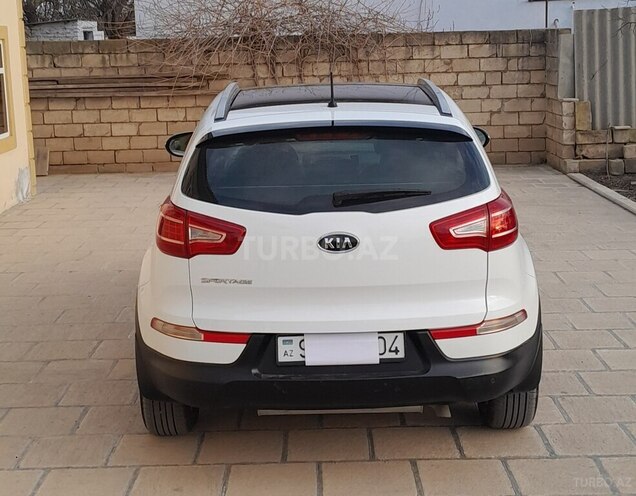 Kia Sportage 2011, 215,000 km - 2.0 l - Salyan
