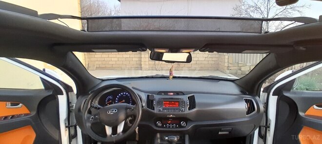 Kia Sportage 2011, 215,000 km - 2.0 l - Salyan