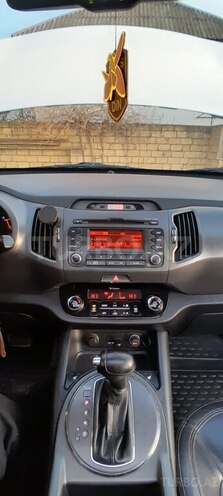 Kia Sportage 2011, 215,000 km - 2.0 l - Salyan