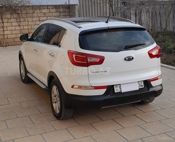 Kia Sportage 2011, 215,000 km - 2.0 l - Salyan