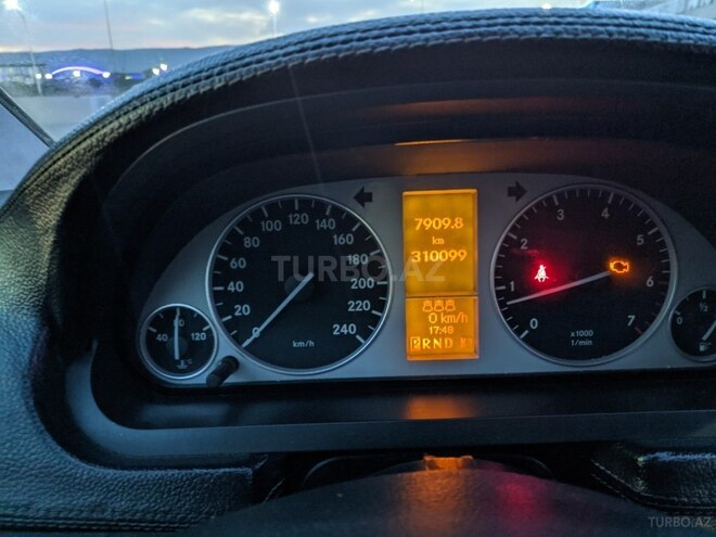 Mercedes B 170 2005, 310,000 km - 1.7 л - Bakı