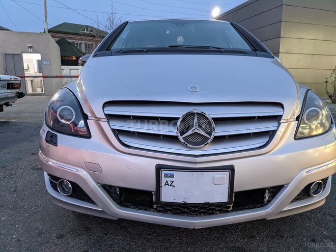 Mercedes B 170 2005, 310,000 km - 1.7 л - Bakı