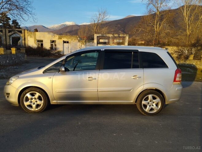 Opel Zafira 2008, 318,000 km - 1.7 l - Şəki