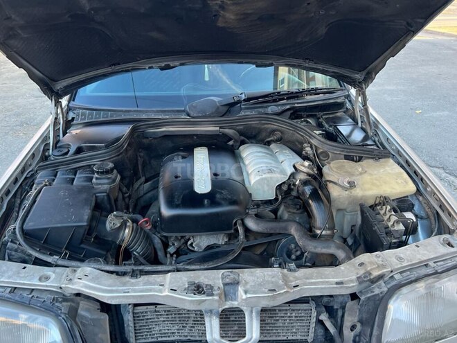 Mercedes C 220 2000, 290,000 km - 2.2 л - Sumqayıt