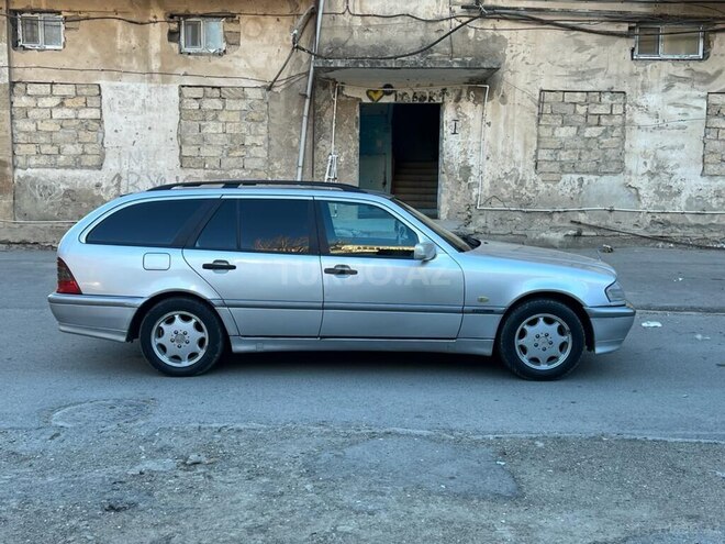 Mercedes C 220 2000, 290,000 km - 2.2 л - Sumqayıt