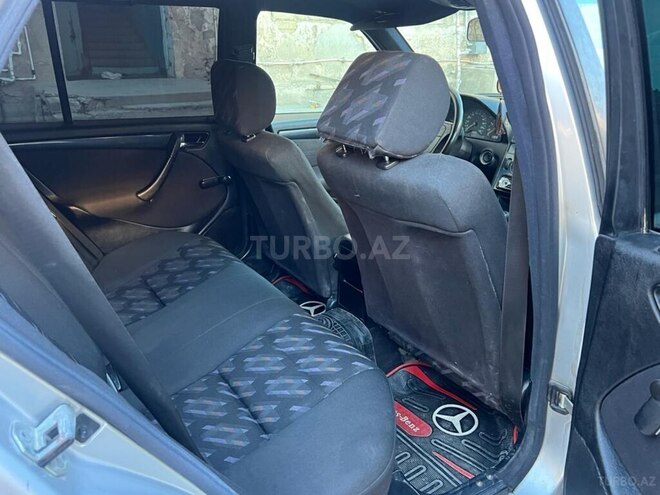 Mercedes C 220 2000, 290,000 km - 2.2 л - Sumqayıt