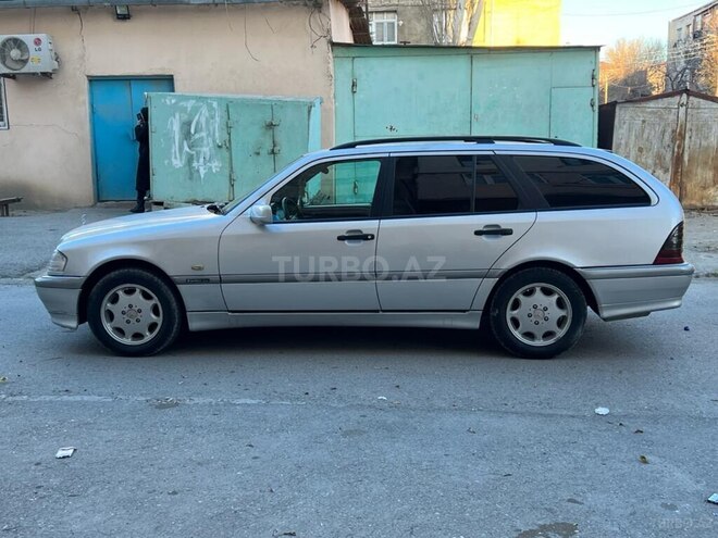 Mercedes C 220 2000, 290,000 km - 2.2 л - Sumqayıt