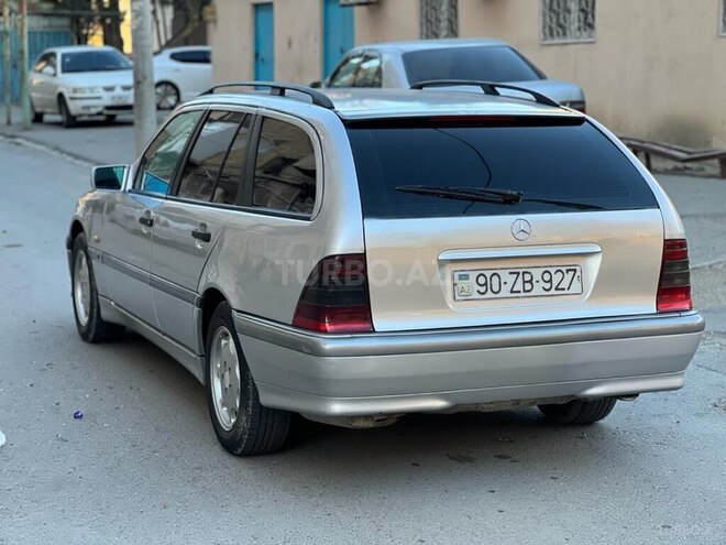 Mercedes C 220 2000, 290,000 km - 2.2 л - Sumqayıt