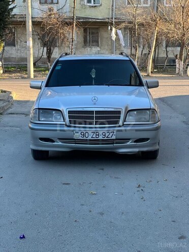 Mercedes C 220 2000, 290,000 km - 2.2 л - Sumqayıt