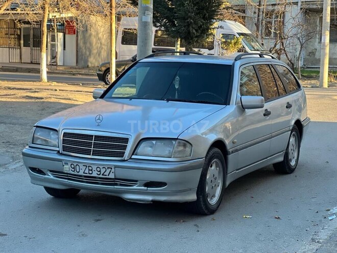 Mercedes C 220 2000, 290,000 km - 2.2 л - Sumqayıt